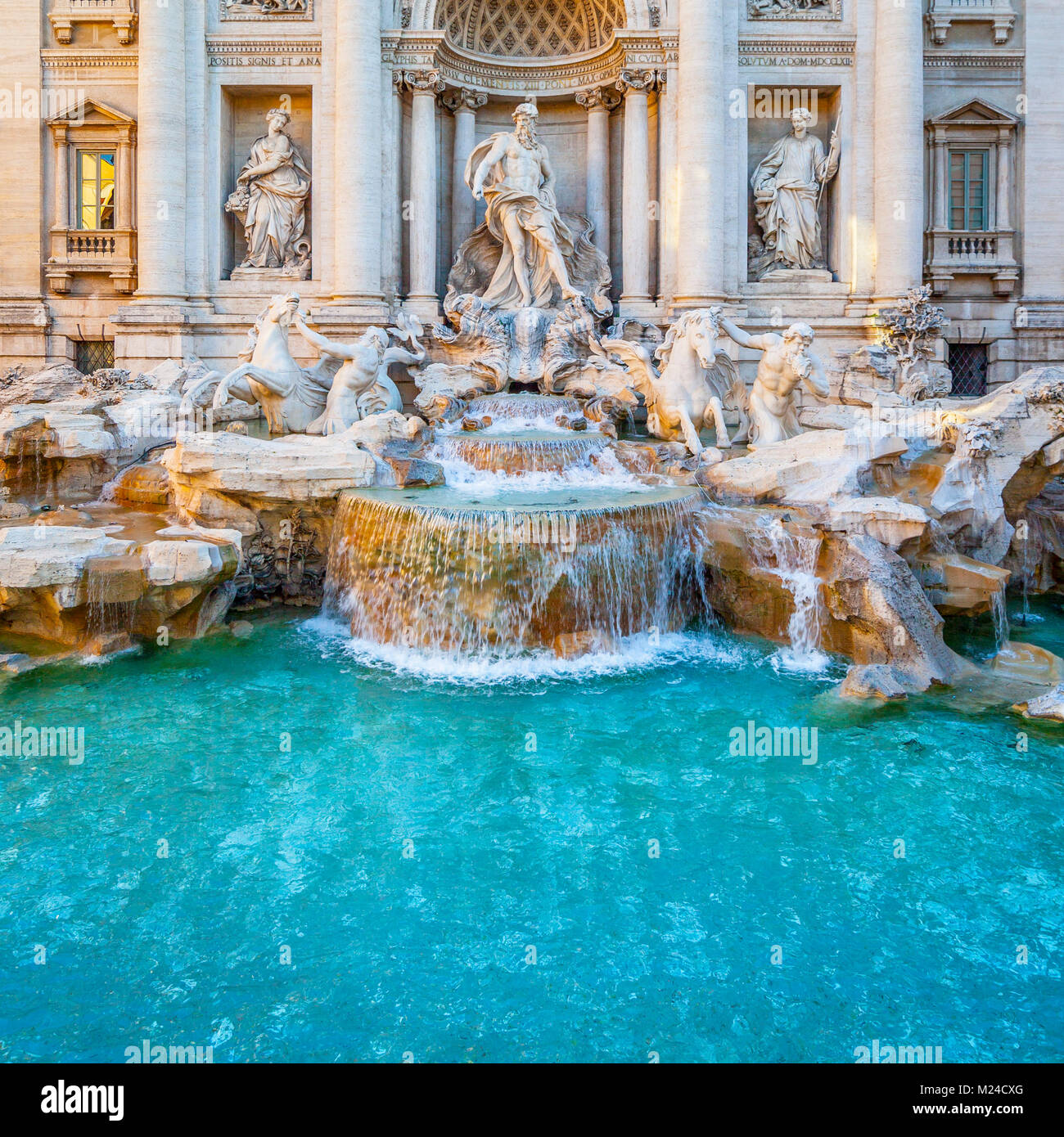 Trevi fountain at sunrise, Rome, Italy Stock Photo - Alamy