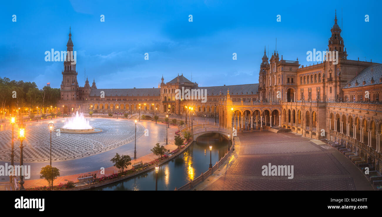 Seville alcazar ceramic tiles hi-res stock photography and images - Alamy