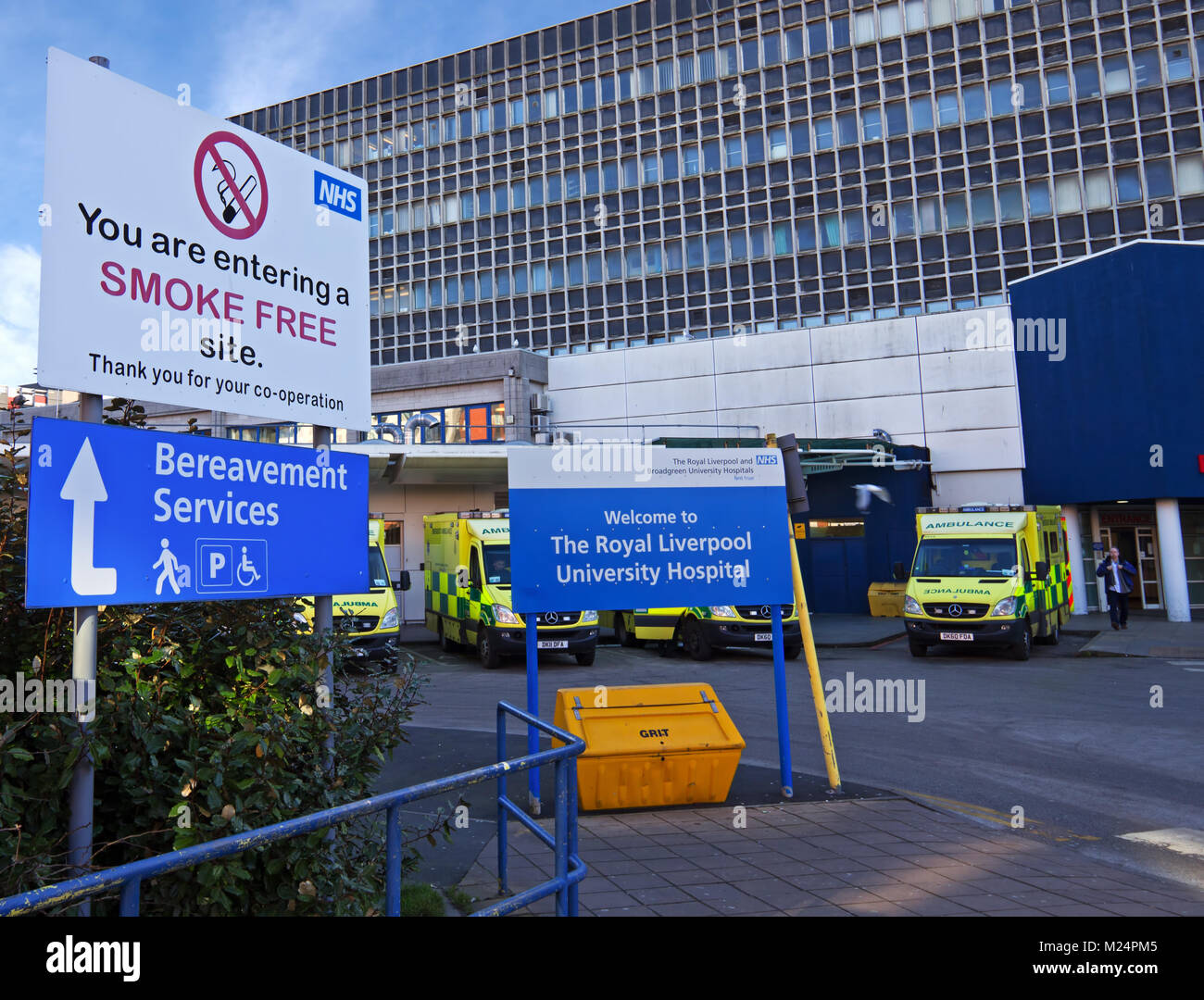 The Royal Liverpool University Hospital Is A Major Teaching And Stock Photo Alamy