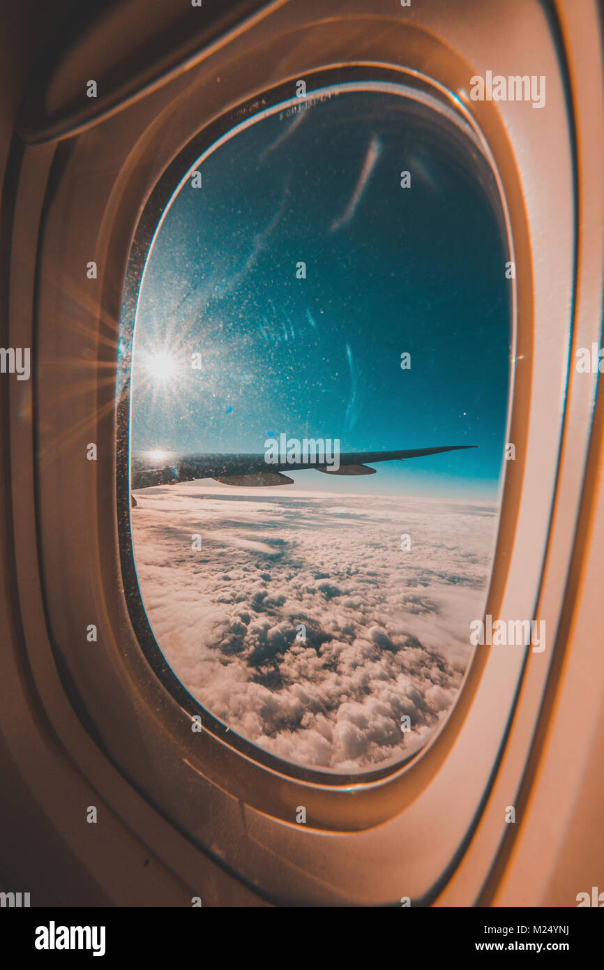 Aussicht aus dem Flugzeug Fernweh ab in den Urlaub Stock Photo