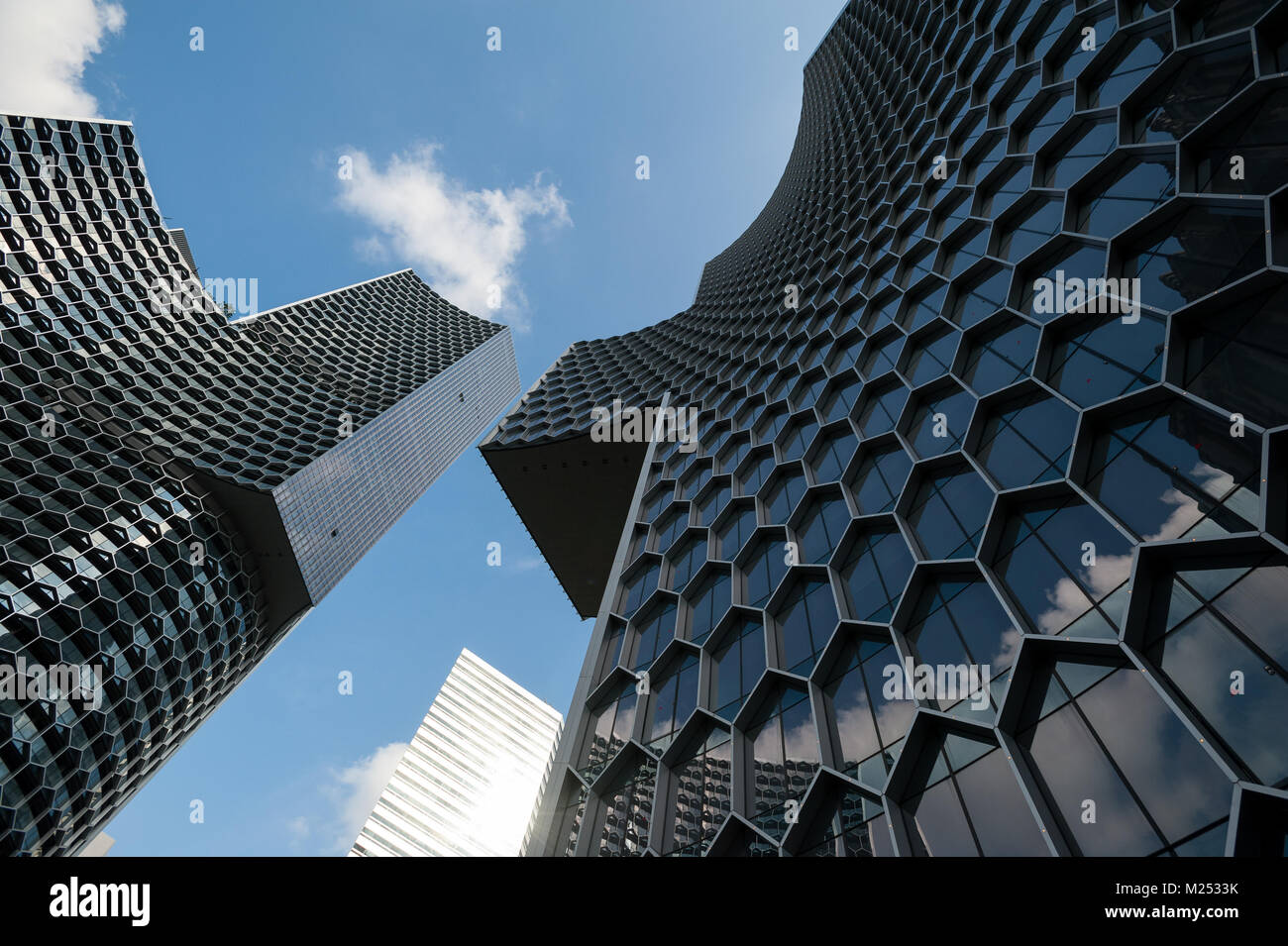 Two storey commercial building hi-res stock photography and images - Alamy