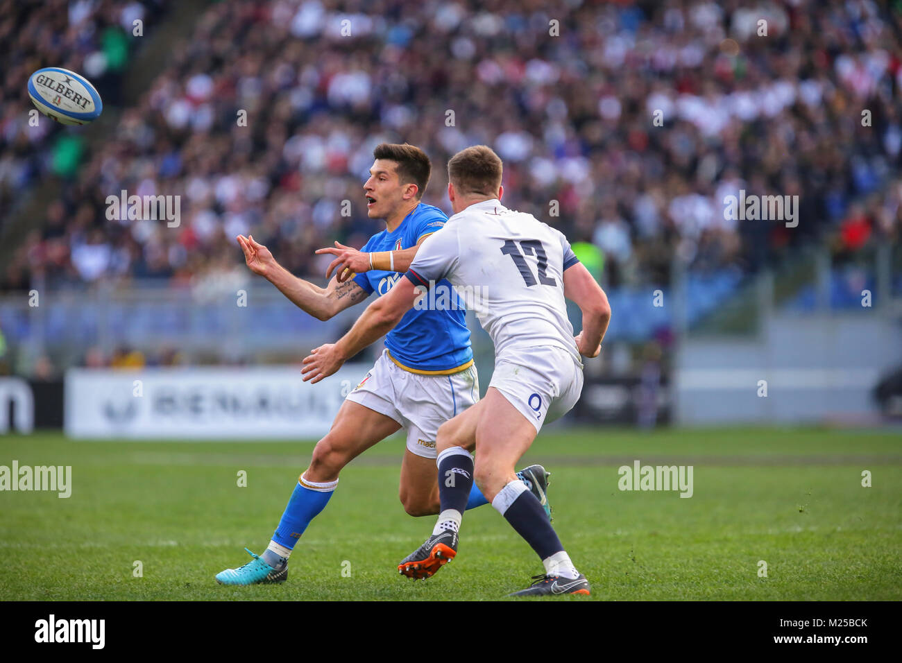 Rome, Italy. 04th February 2018. Italy's fly half Tommaso Allan tries an offload in the match against England in NatWest 6Nations Championship 208 Massimiliano Carnabuci/Alamy Live News Stock Photo