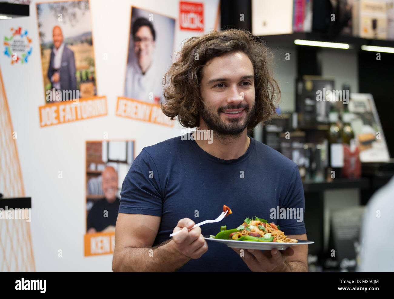 Joe wicks fitness hi res stock photography and images Alamy