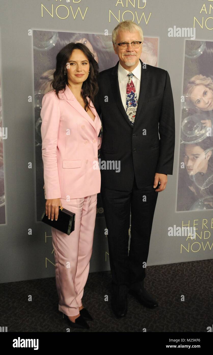 Los Angeles, CA, USA. 5th Feb, 2018. Tim Robbins, Girlfriend at arrivals for HERE AND NOW Series Premiere on HBO, Directors Guild of America (DGA) Theater, Los Angeles, CA February 5, 2018. Credit: Dee Cercone/Everett Collection/Alamy Live News Stock Photo