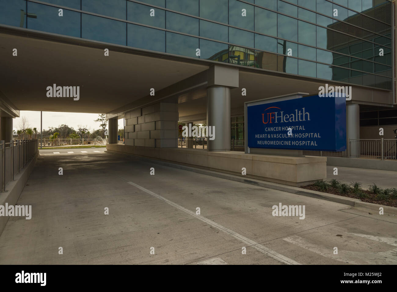 Shands UFHealth Cancer Hospital Gainesville, Florida USA Stock Photo