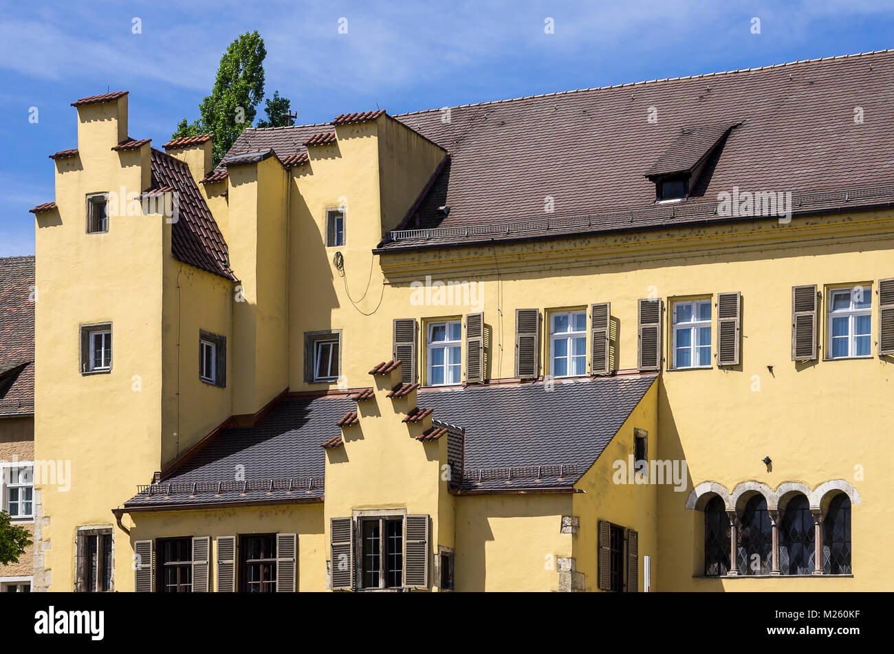 Historic architecture of the restaurant Weltenburger am Dom at Kornmarkt in Regensburg, Bavaria, Germany. Stock Photo