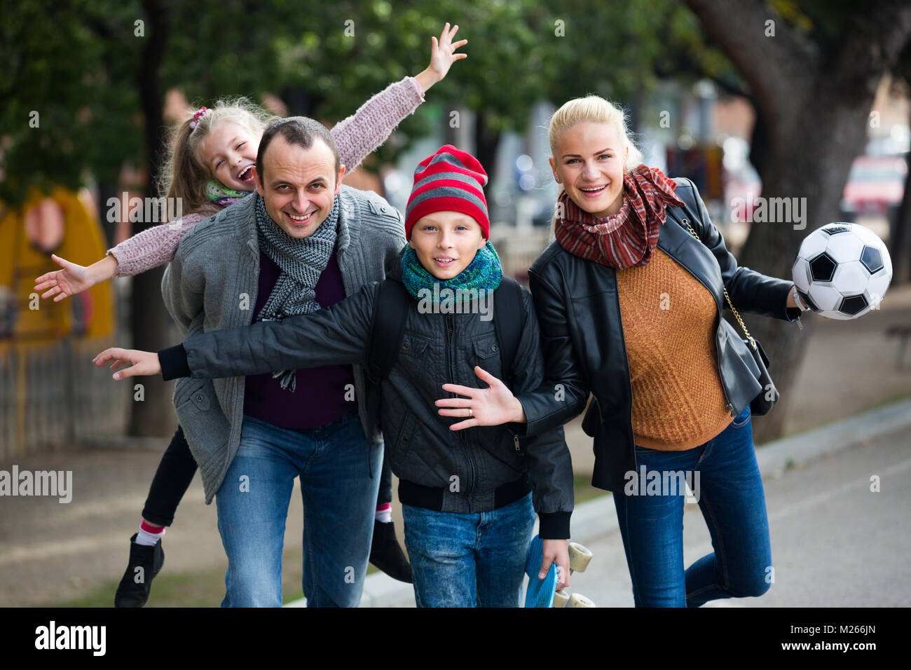 Happy smiling middle class parents hi-res stock photography and images ...