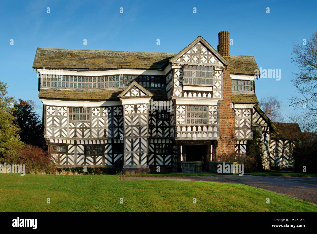Old moreton hall hi-res stock photography and images - Alamy