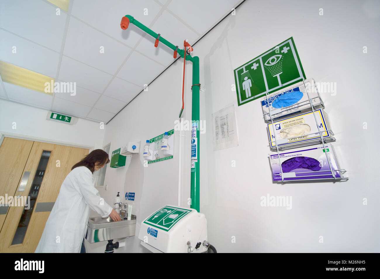 Choking first aid hires stock photography and images Alamy