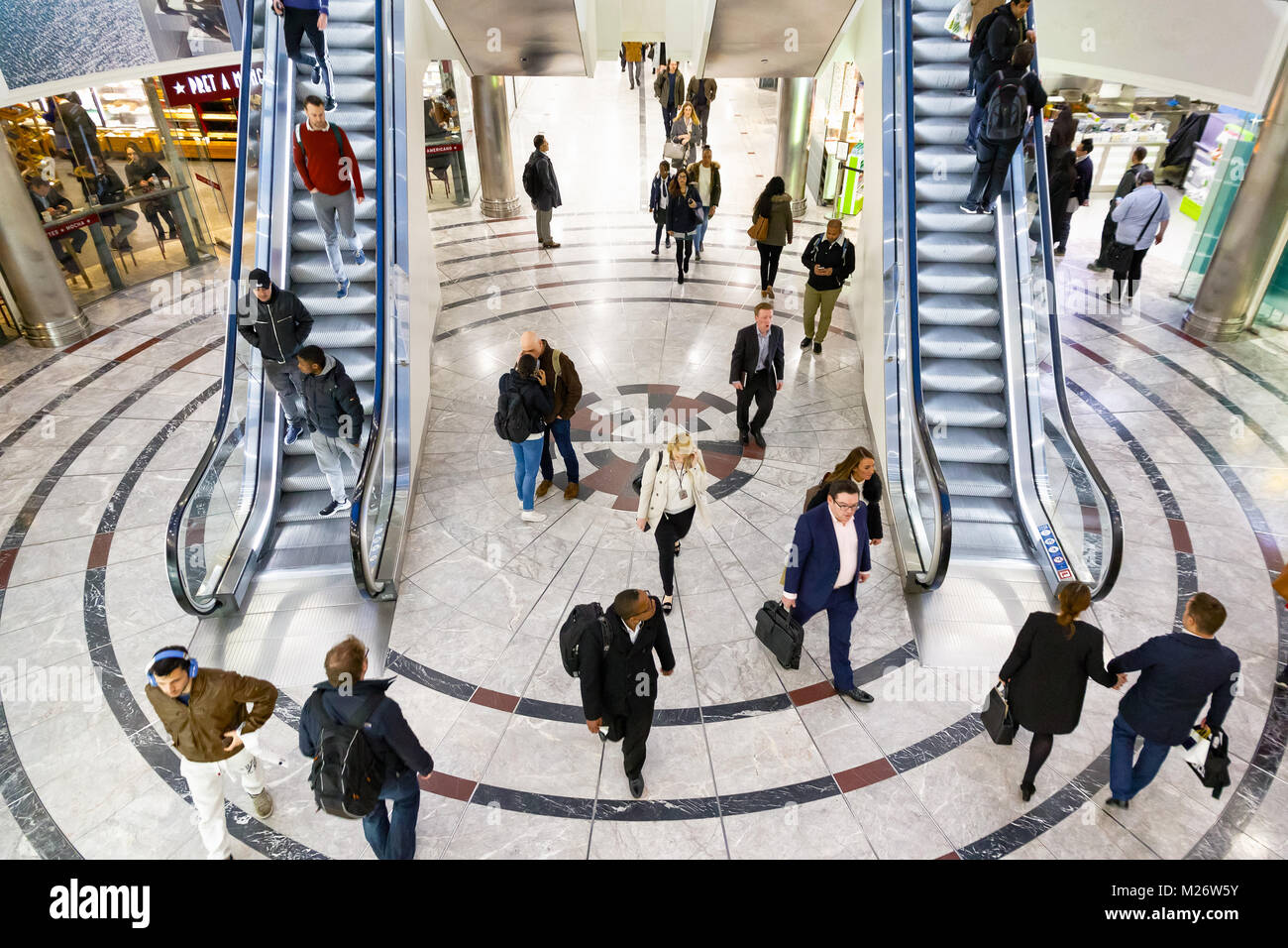 London Uk February 25 2018 Cabot Place In Canary Wharf With