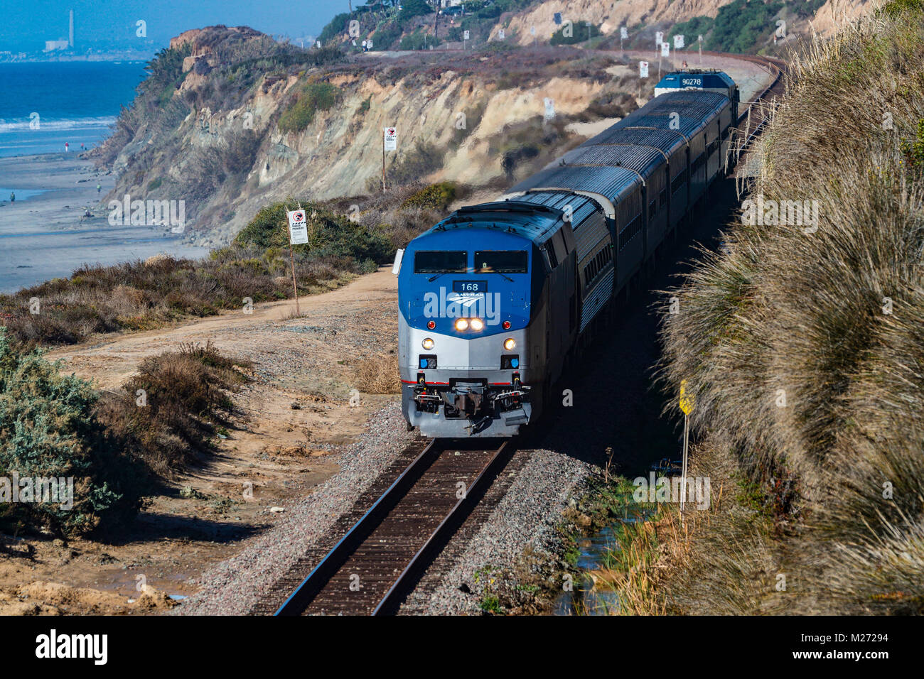 amtrak-train-pacific-surfliner-between-los-angeles-and-san-diego-stock