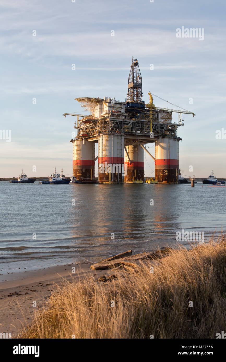 'Big Foot'  Chevron's Deep Ocean Platform departs from Kiewit from Ingleside,  Texas, oil & natural gas drill rig. Stock Photo