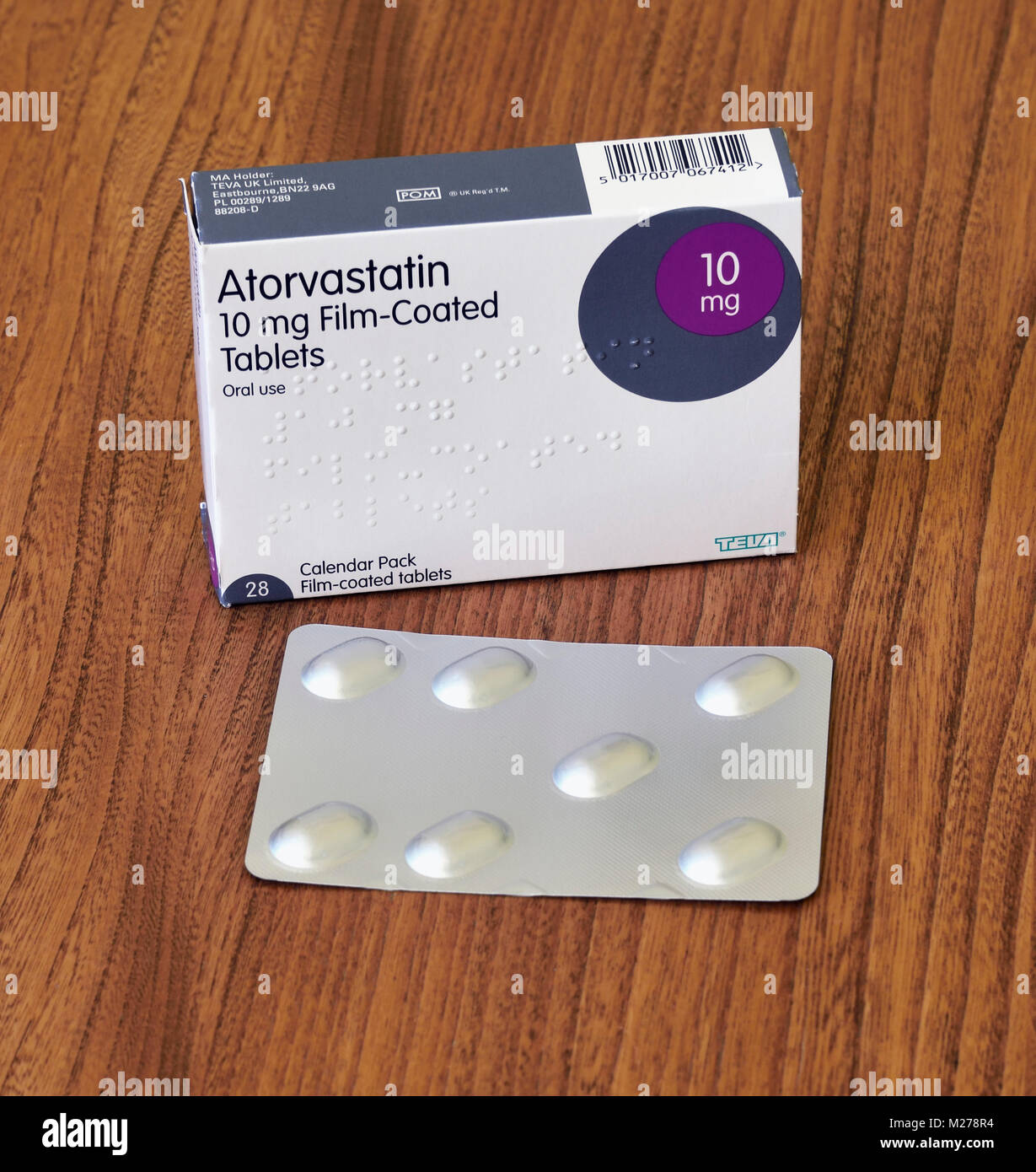 Pack of Atorvastatin 10mg 28 film-coated tablets. Oral use. Calendar Pack.  TEVA UK Limited Stock Photo - Alamy