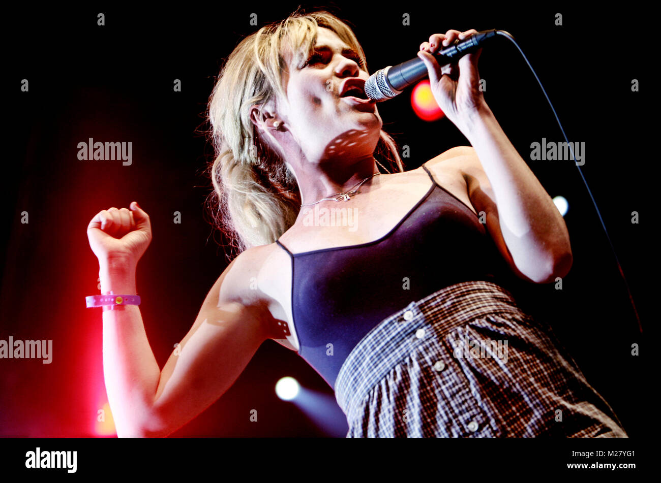 patron Jeg spiser morgenmad grøntsager The Welsh singer and songwriter Amie Ann Duffy is best known as Duffy and  here pictured at a live concert at the Danish music festival Roskilde  Festival 2008. Denmark, 03/07 2014 Stock Photo - Alamy