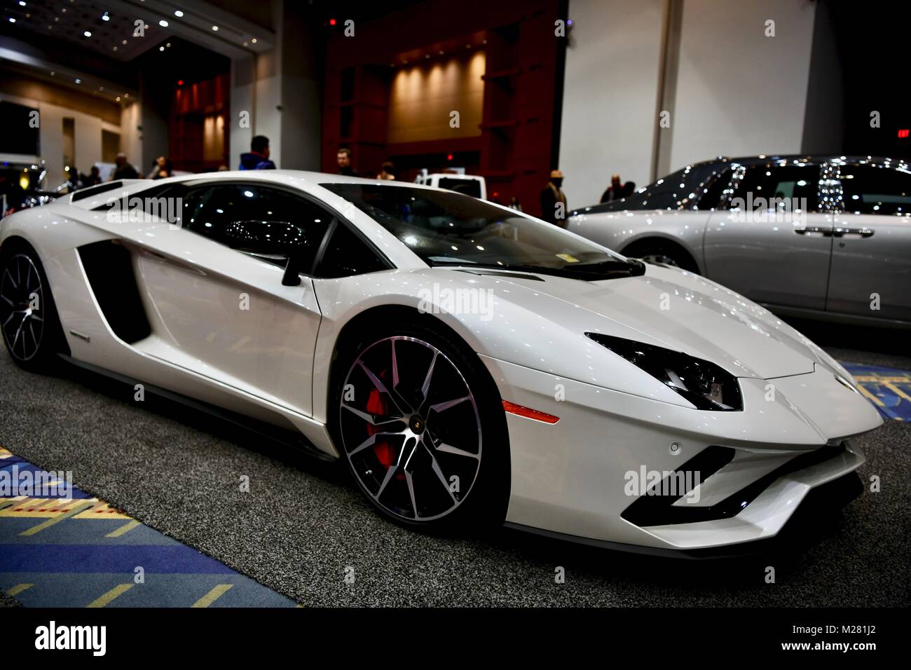 Lamborghini blanche