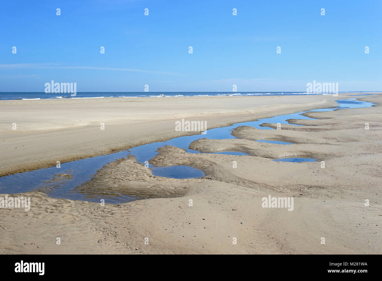 Beach at low tide, North Sea, Norderney, East Frisian Islands, Lower  Saxony, Germany Stock Photo - Alamy