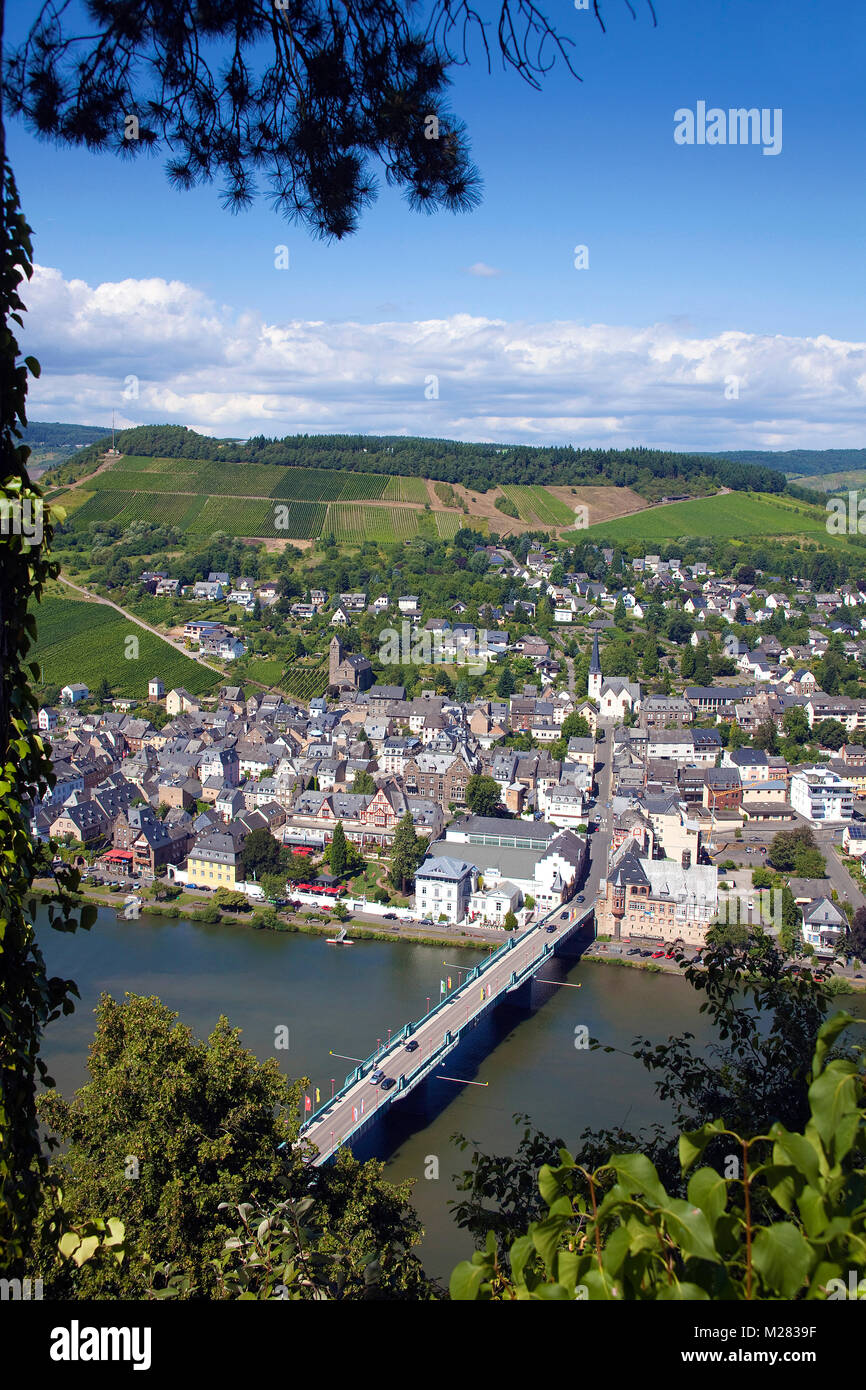 Blick auf Traben, Traben-Trarbach, Mosel, Mittelmosel, Rheinland-Pfalz, Deutschland, Europa | View over Traben, Traben-Trarbach, Moselle, Mosel river, Stock Photo