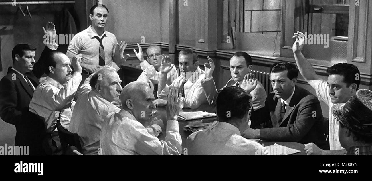 12 ANGRY MEN 1957 Orion-Nova Productions film with Lee J. Cobb standing Stock Photo