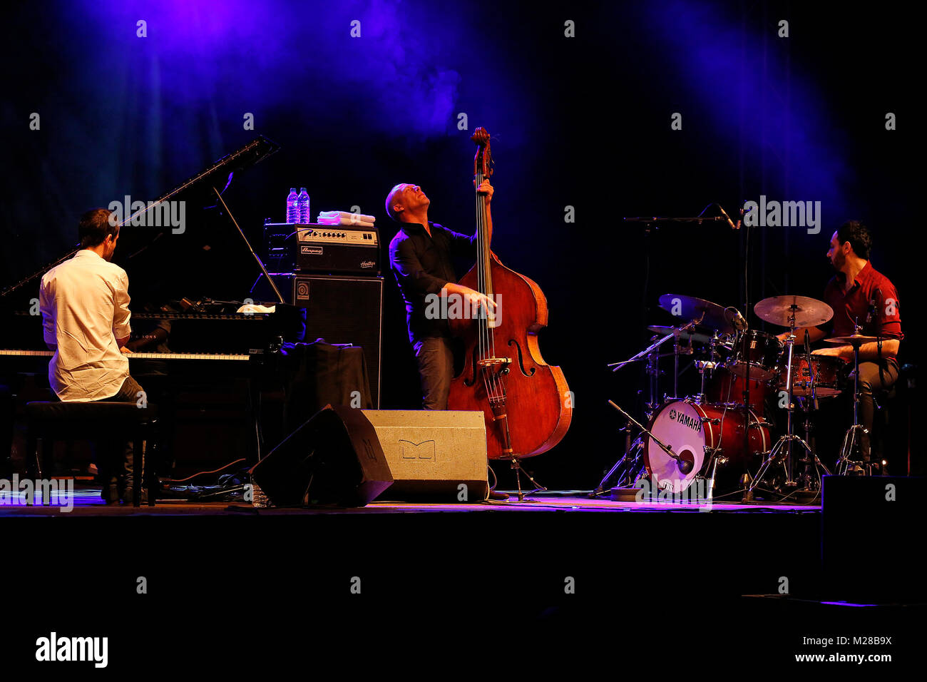 avishai cohen trio tour