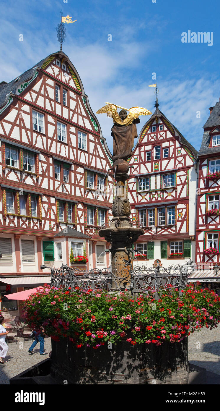 Historic center wih fountain, half-timbered houses at market square, old town of Bernkastel-Kues, Moselle river, Rhineland-Palatinate, Germany, Europe Stock Photo