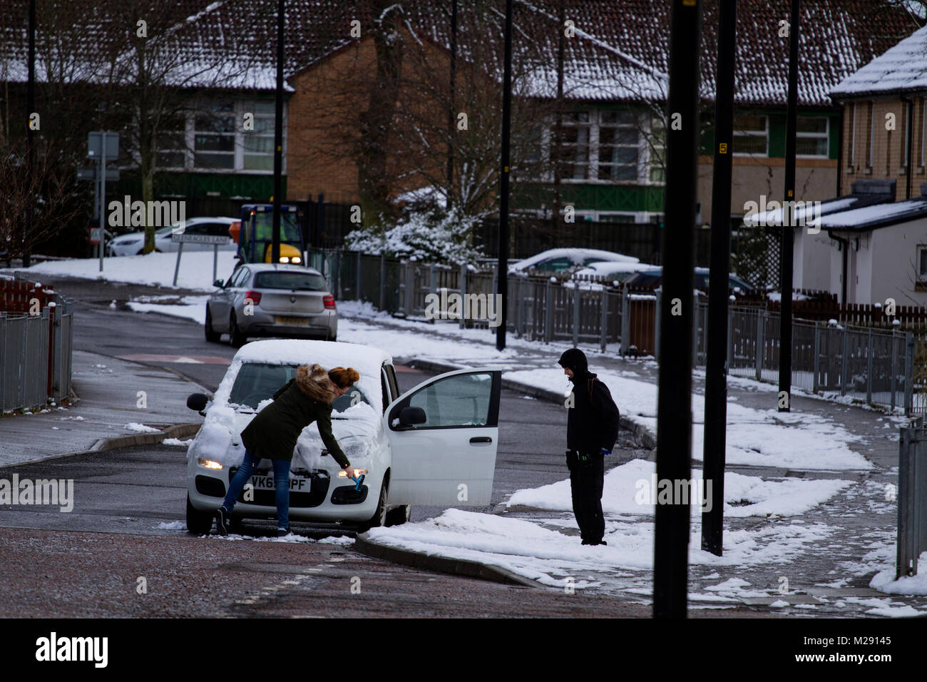 Woman snow dundee hires stock photography and images Alamy