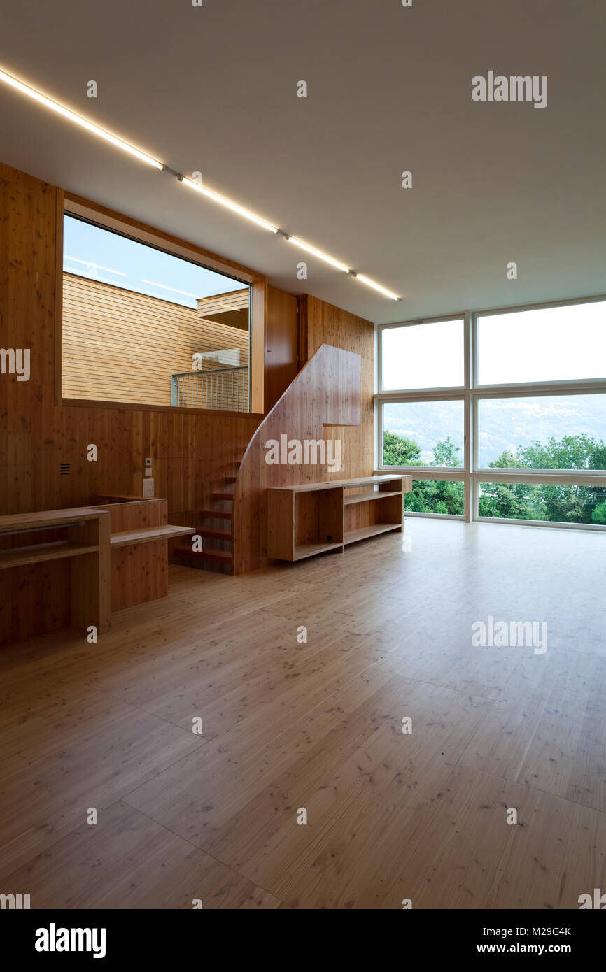 Modern house, wooden living room Stock Photo - Alamy