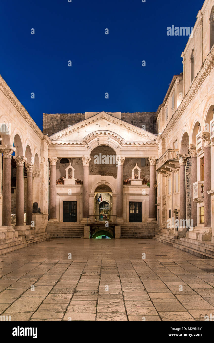 The peristyle of the Palace of Diocletian, Split, Dalmatia, Croatia Stock Photo