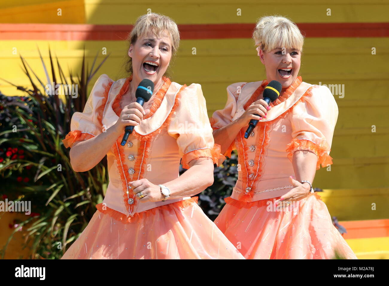 Gitti un erika hires stock photography