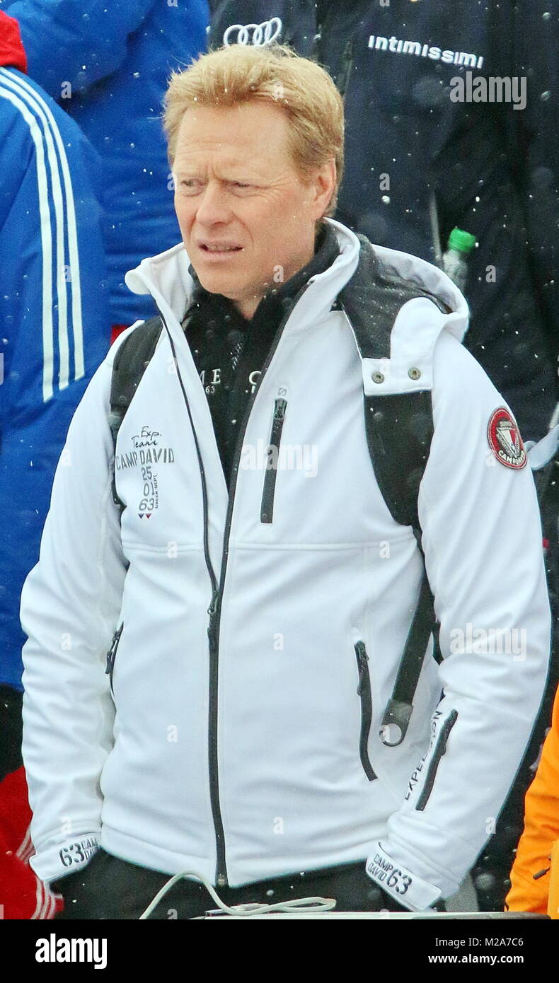 Skisprungexperte Dieter Thoma auf dem Trainerturm,     Qualfikation für 63. Vierschanzentournee Auftaktspringen Oberstdorf Stock Photo