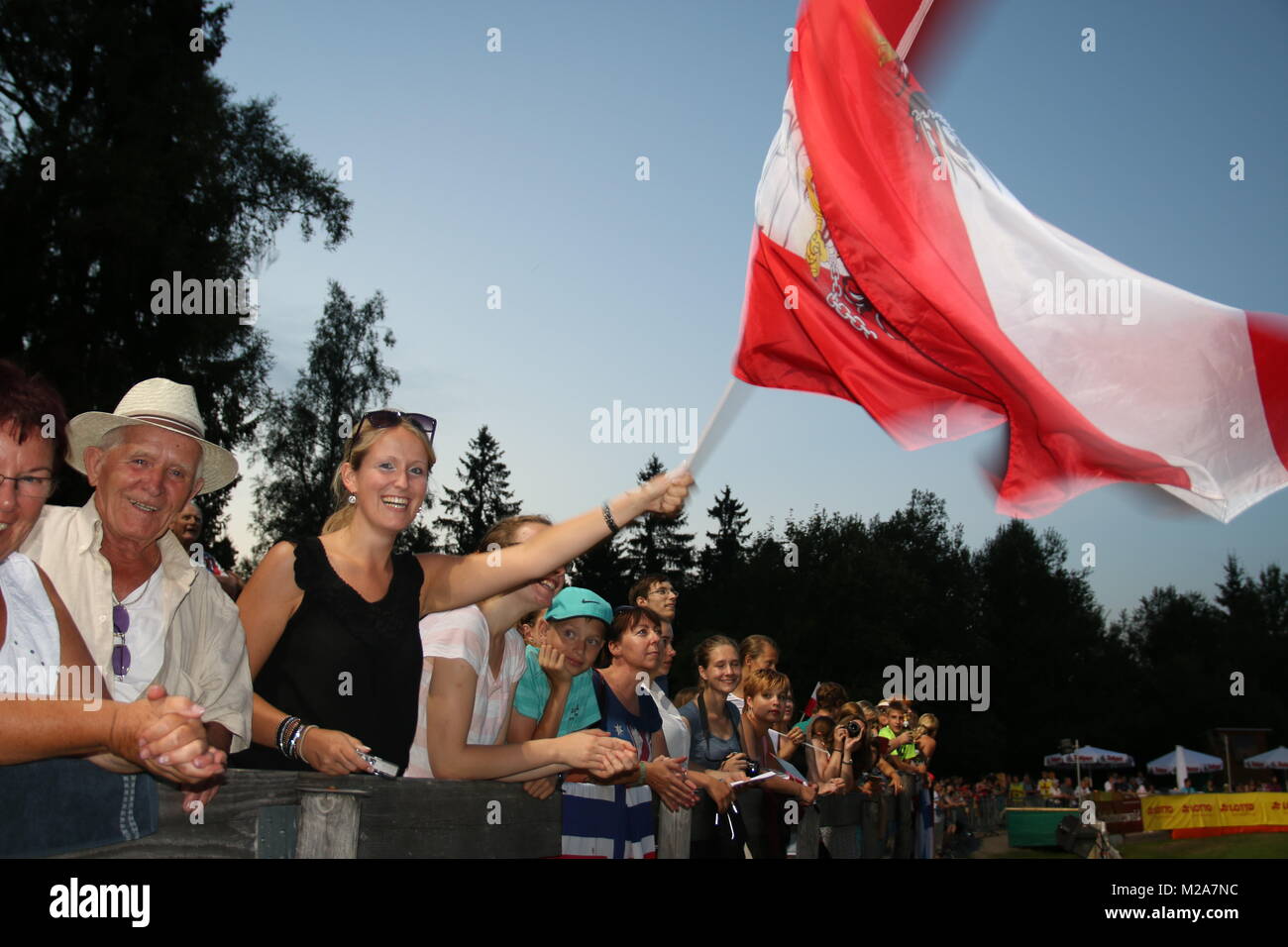 Fans beim Teamwettkampf - FIS Sommer Grand Prix Stock Photo