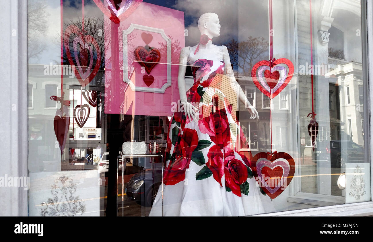 Valentines day window display in hi-res stock photography and images ...
