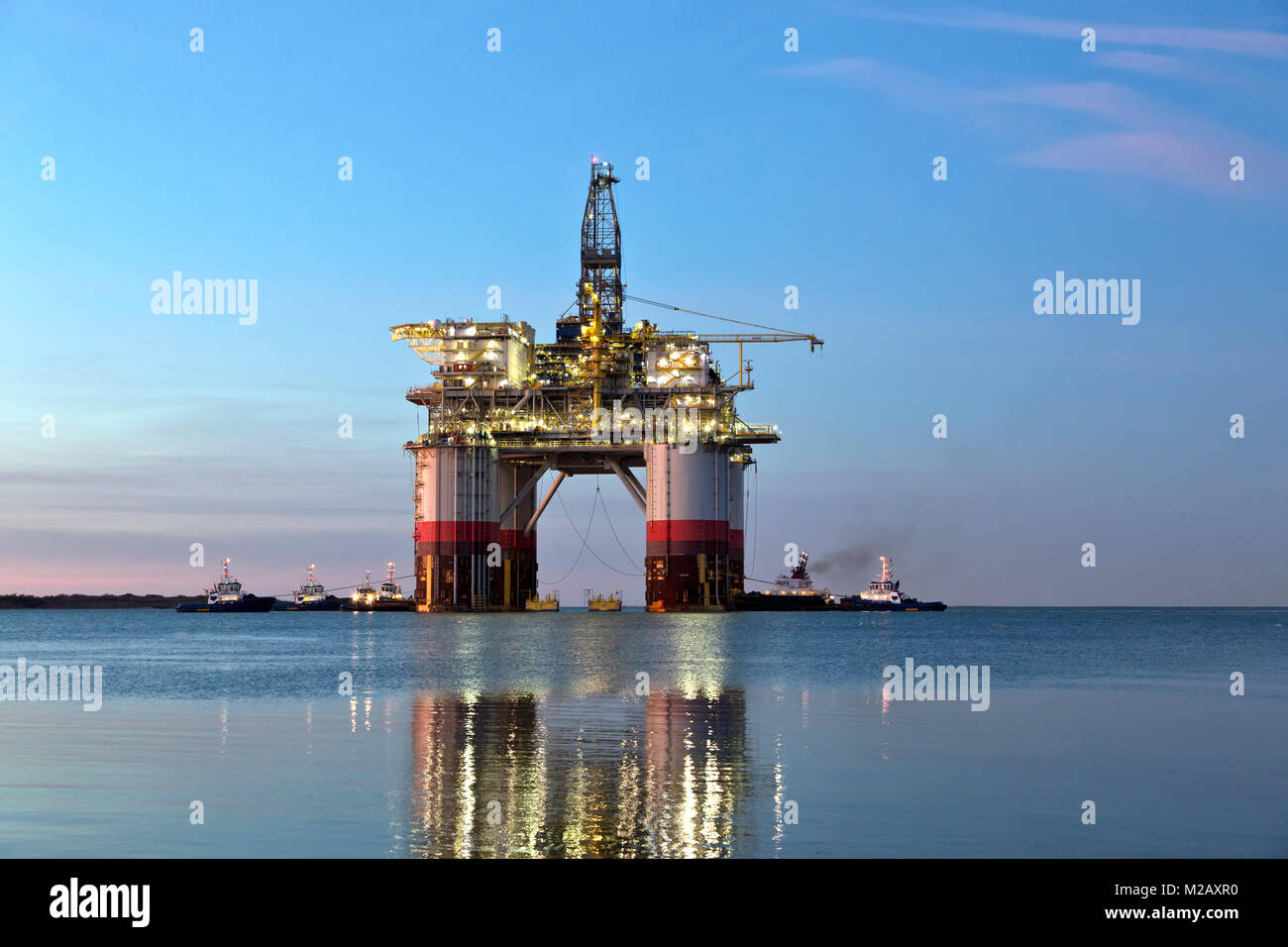 'Big Foot'  Chevron's Deep Ocean Platform departs Kiewit Industries. Stock Photo