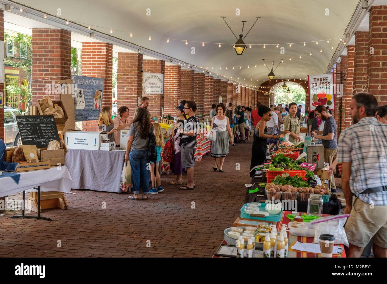 Head house Square Farmers Market Stock Photo Alamy