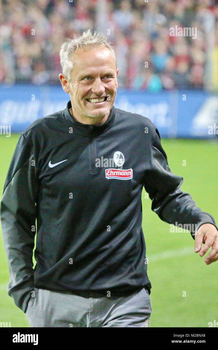 Trainer Christian Streich (Freiburg), 2. Fussball-BL: 7. Sptg.: SC Freiburg  vs DSC Arminia Bielefeld Stock Photo - Alamy