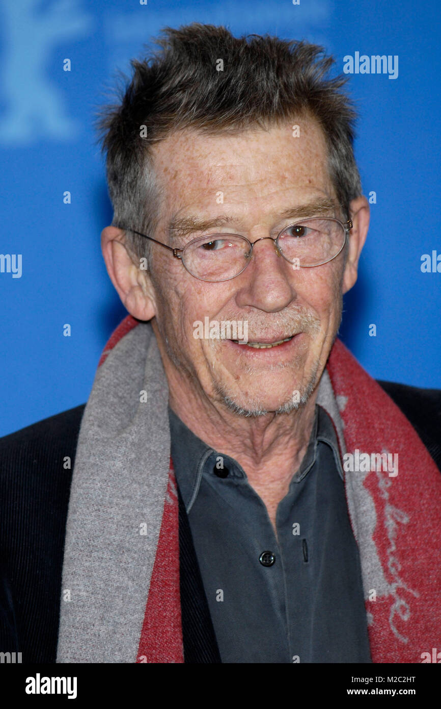 Schauspieler John Hurt beim Fotocall zum Film 'An Englishman in New York' im Rahmen der 59. Berlinale am 11.02.2009 / Foto: niehaus Stock Photo