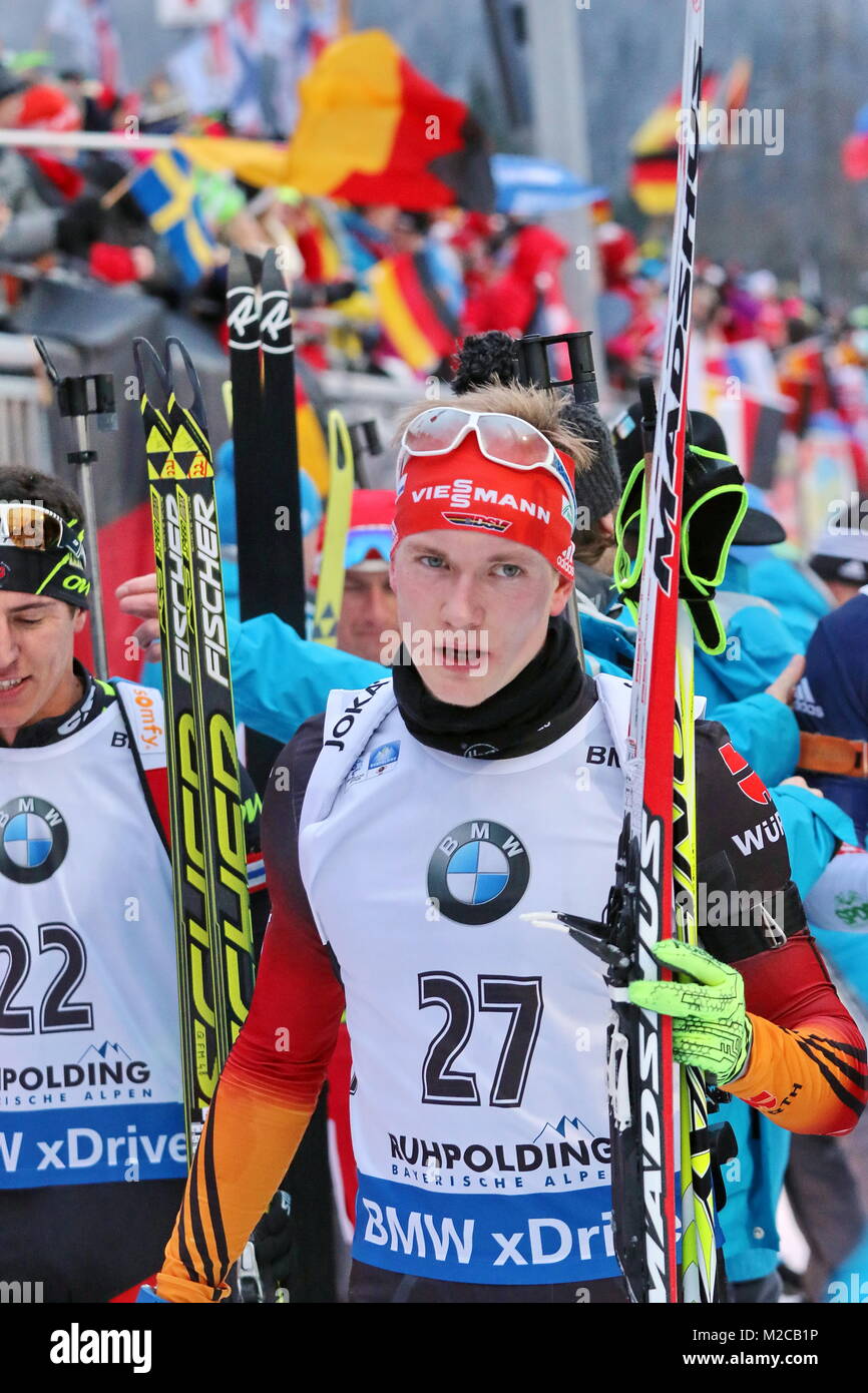 Enttäuscht: Benedikt Doll (SZ Breitnau) nach dem IBU Weltcup Biathlon Massenstart Herren  in Ruhpolding Stock Photo