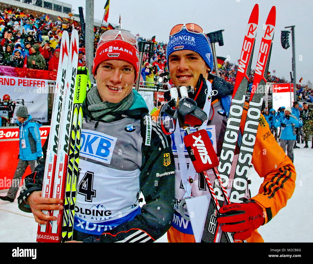 Benedikt DOLL (SZ Breitnau/links) und Simon Schempp (SZ Uhingen), zwei Absolventen des SKIF Furtwange beim IBU Weltcup Biathlon Sprint in Ruhpolding Stock Photo