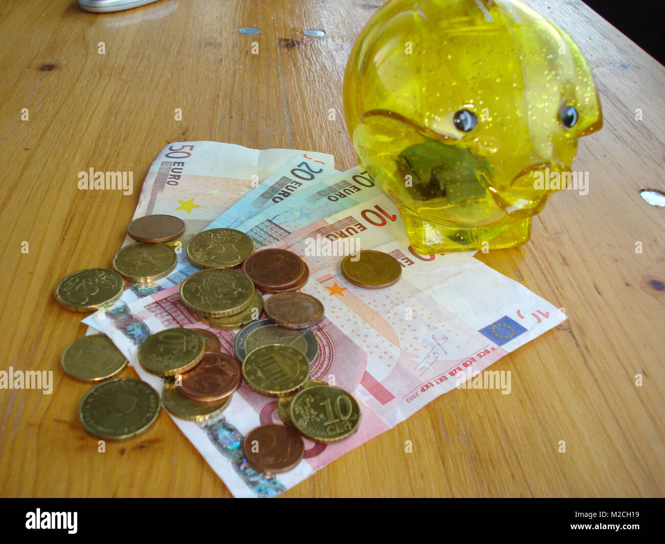 Zum 1. Juli 2013 gehört Kroatien /Croatia zur Europäischen Union (EU). Dann löst der Euro die bisherige eigene Landeswährung Kuna ab. Stock Photo