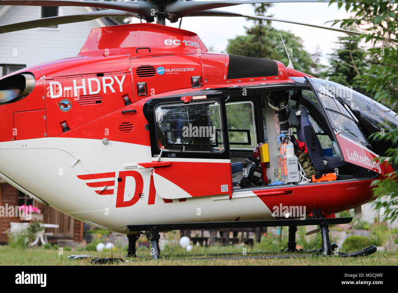 Rettungsdienst, Rettungsfahrzeuge, Einsatzfahrzeuge, Symbolfoto, Feature, Rettungshubschrauber, Polizei, Bergwacht, Krankenwagen, DRF, Deutsche Rettungsflugwacht, Luftrettung, Notarzt Stock Photo