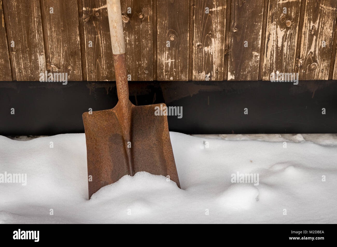 Handle shovel wooden door hi-res stock photography and images - Alamy