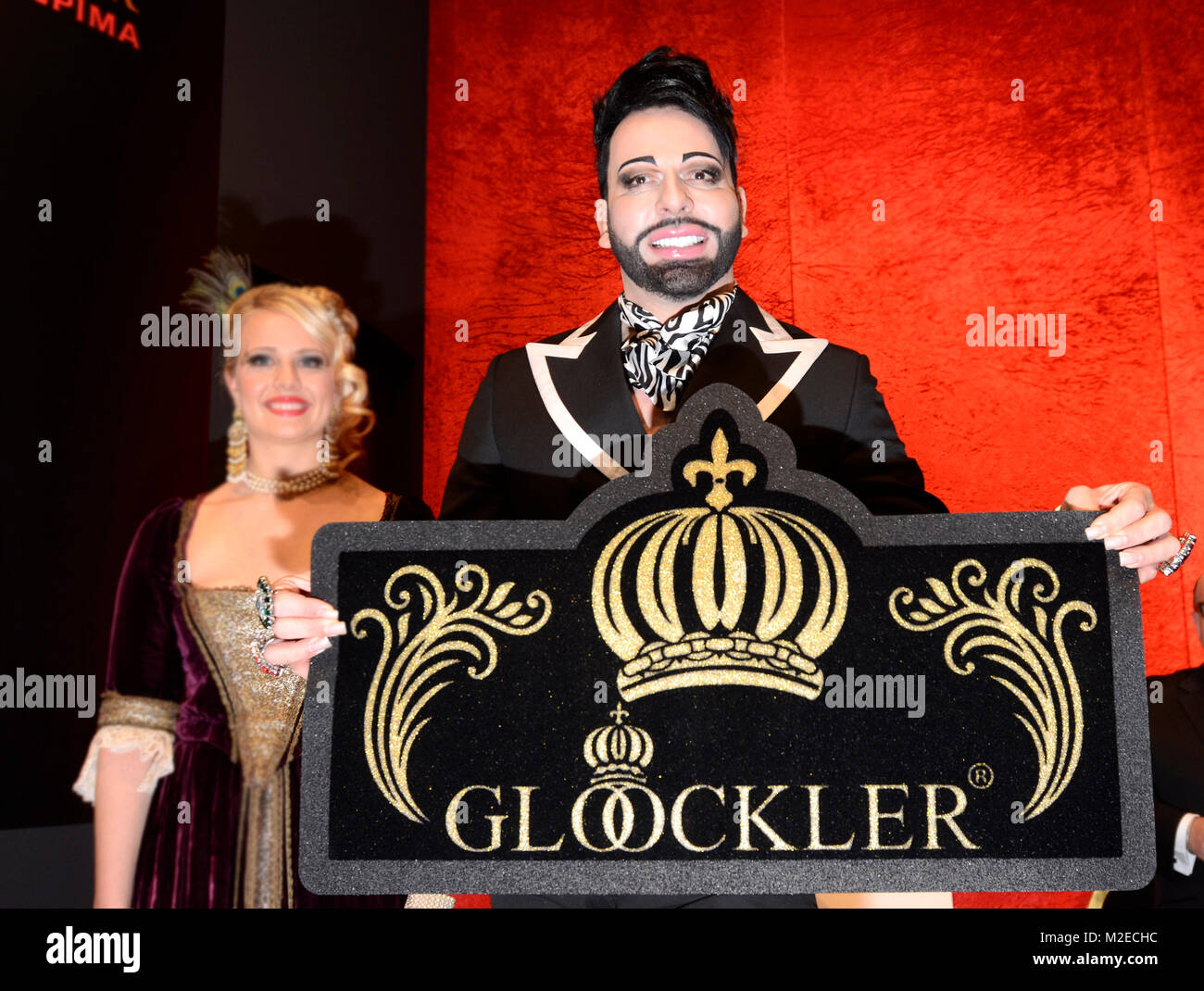 Designer Harald Gloockler Prasentiert Seine Fussmatten Auf Der
