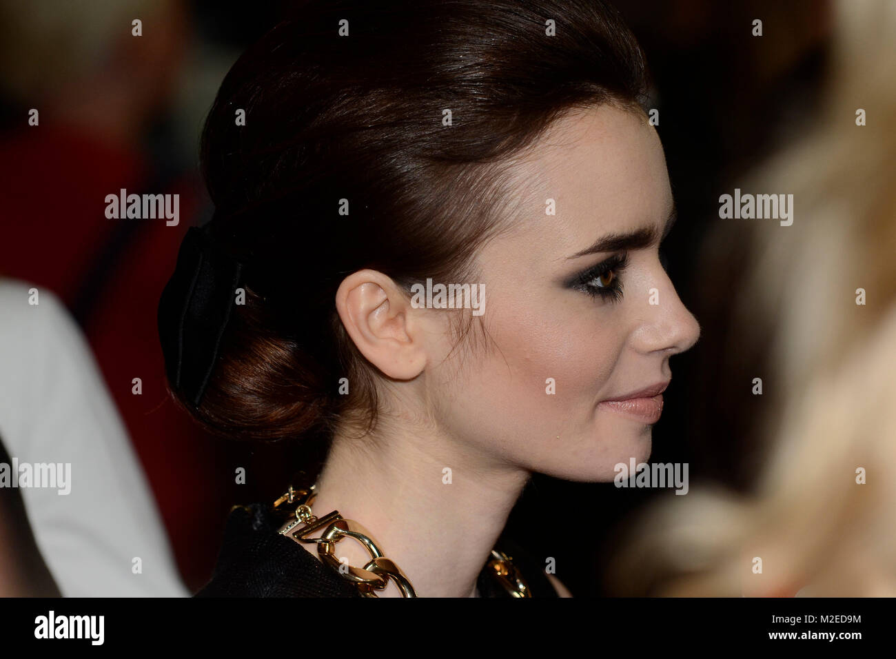 Lily Collins Tocher Von Phil Collins Bei Der Europapremiere Von Chroniken Der Unterwelt City Of Bones Im Cinestar Kino In Berlin Am 20 08 2013 Stock Photo Alamy