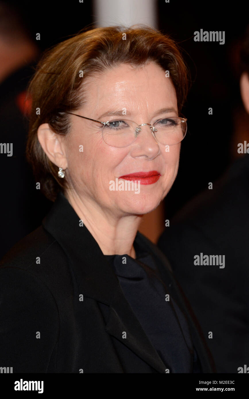 Open range 2003 annette bening hi-res stock photography and images - Alamy