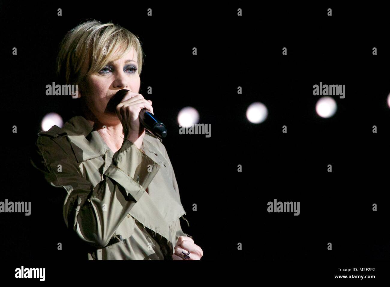 Kaas chante piaf hires stock photography and images Alamy