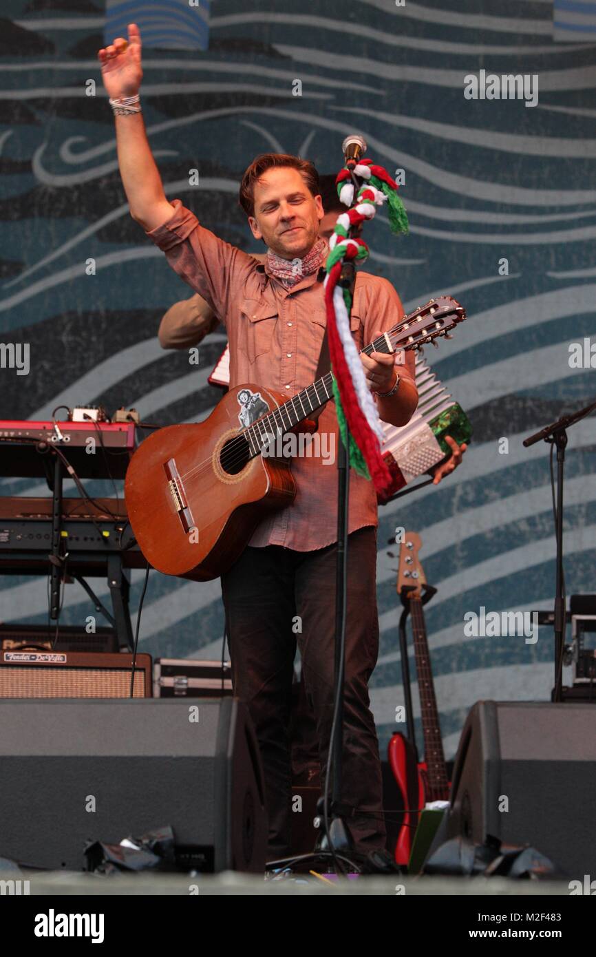 Calexico, USamerikanische FolkCountryRockBand mit Joe Burns, John