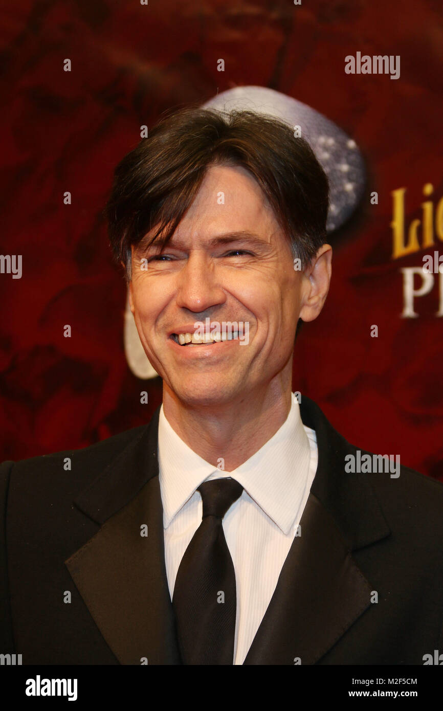 Charles Hart Facebook, Instagram, Twitter [Profiles]