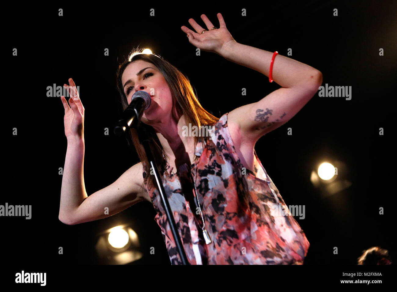 Die deutsche Eurovision Song Contest-Gewinnerin Lena Meyer-Landrut ("Lena") steht zum Abschluss ihrer "No-one-can-catch-us"-Tour im Capitol Offenbach auf der Bühne. +++ 3S PHOTO / Foto: Sven-Sebastian Sajak Stock Photo