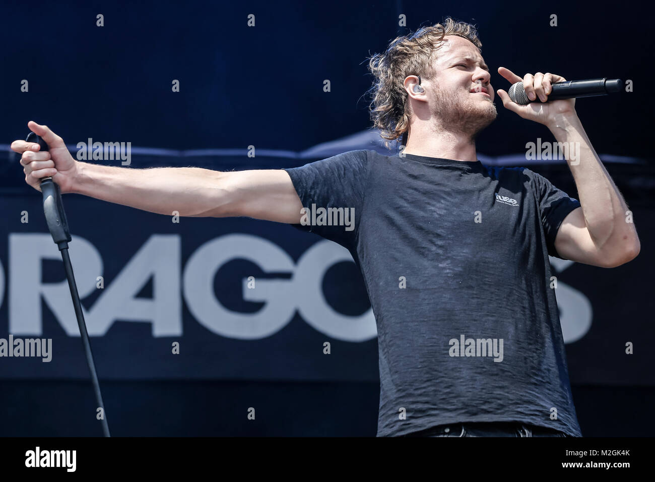 Sänger und Frontmann der Imagine Dragons Dan Reynolds beim Auftritt auf der Centerstage des Rock im Park-Festivals 2013 in Nürnberg. +++ 3S PHOTO / Foto: Sven-Sebastian Sajak Stock Photo