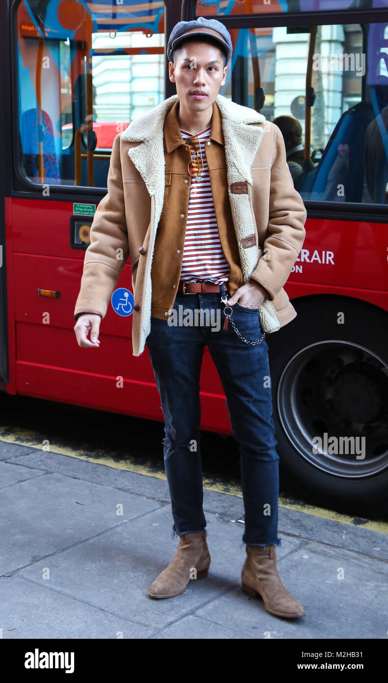London Fashion Week Men's Autumn/Winter 2018 - Street Style Featuring:  Atmosphere Where: London, United Kingdom When: 07 Jan 2018 Credit: WENN.com  Stock Photo - Alamy