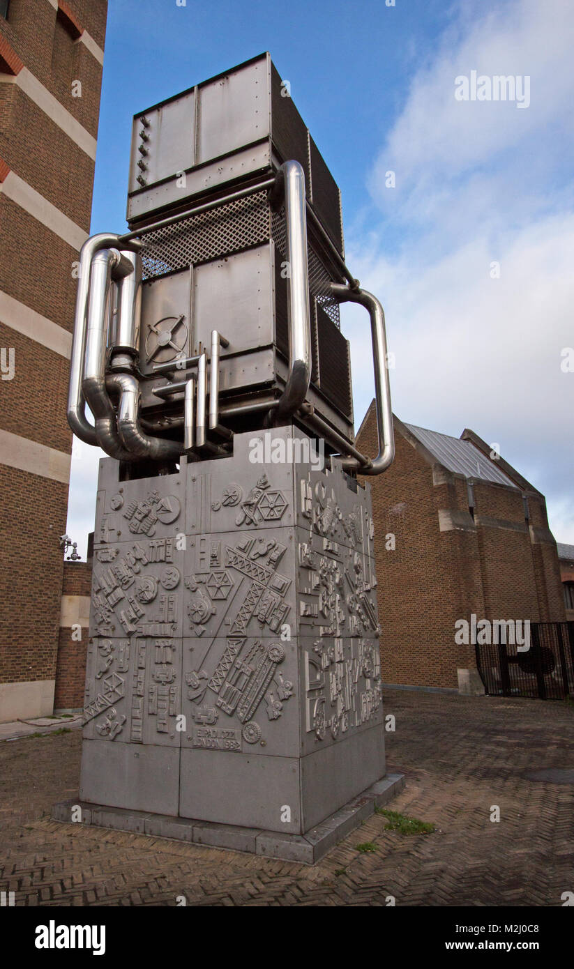 Ventilation shaft cover High Resolution Stock Photography and Images